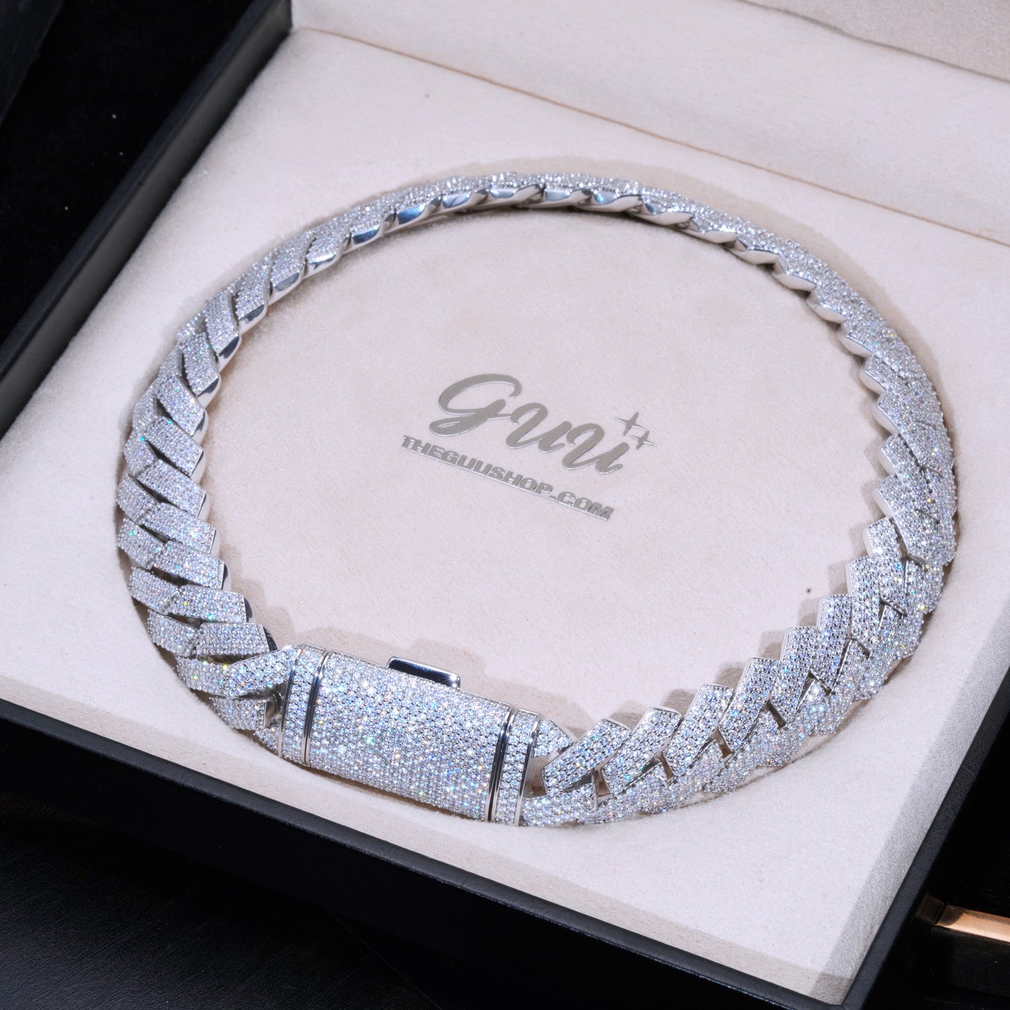 20Mm Extended Clasp Prong Cuban Chain